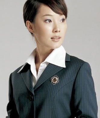 一?？劢?jīng)典正裝女西服