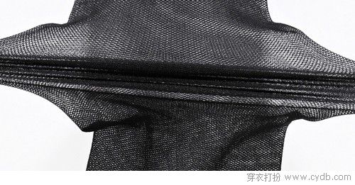 秋風(fēng)起秀美腿的妞注意了！